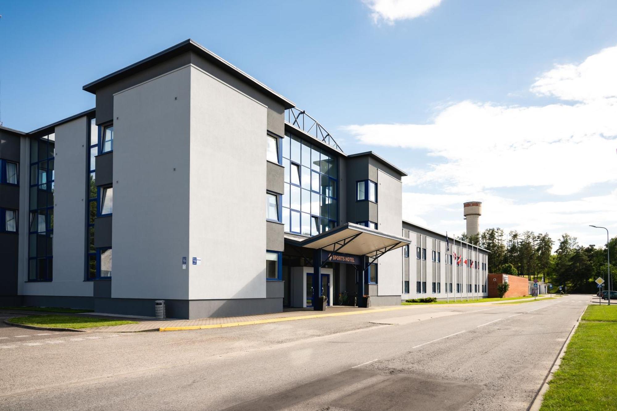 Sports Hotel Valmiera Bagian luar foto